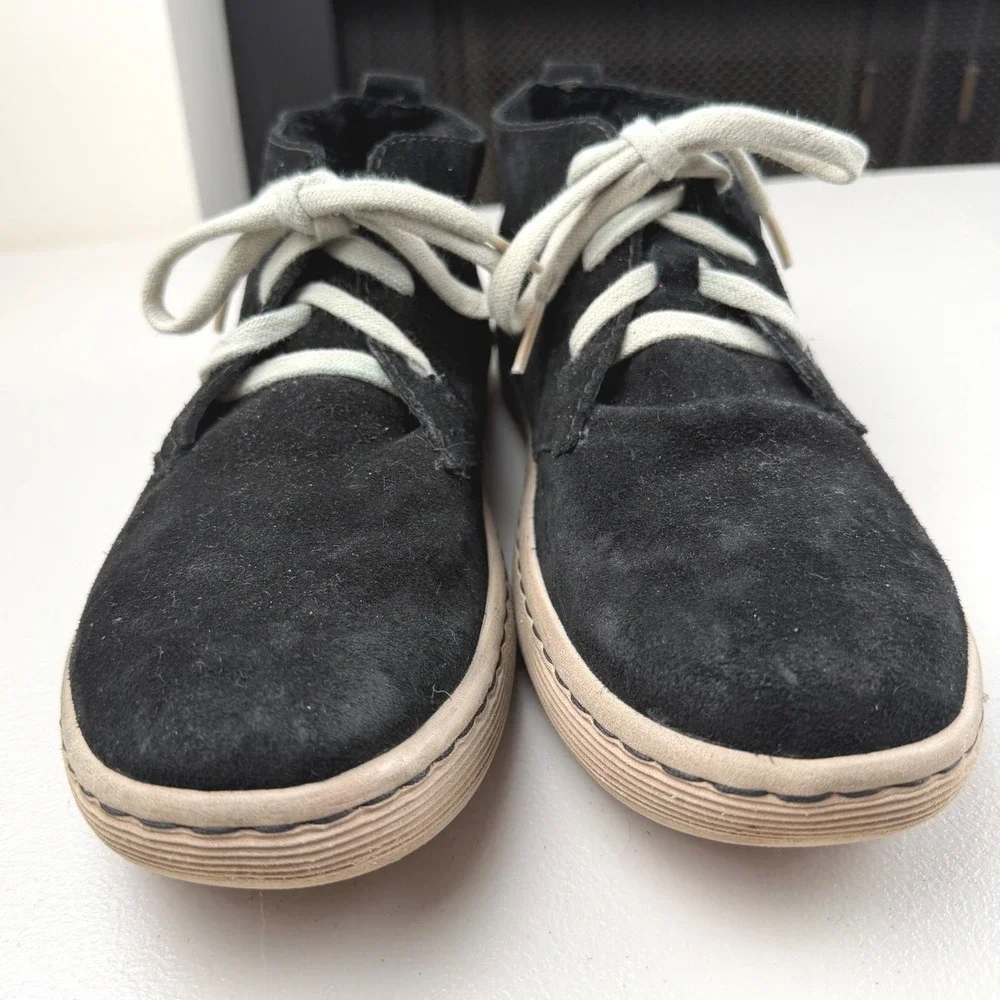 Born Mens Suede Chukka Boots Black M/WH3 7803 Size 9 Desert Ankle Boots